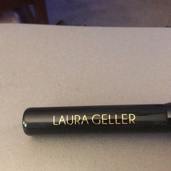 Laura Geller brush - Picture 2 of 6